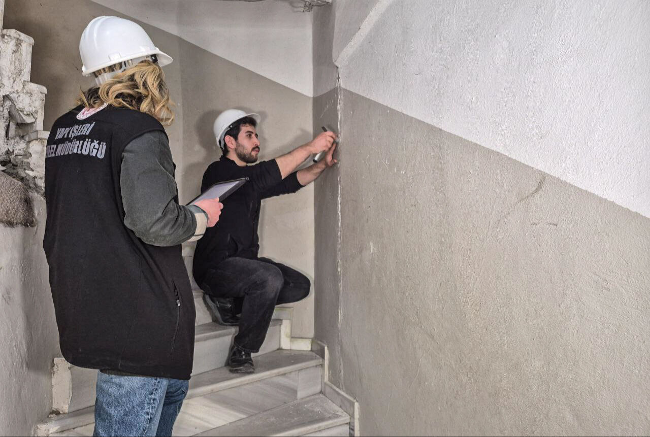 Bakanlık deprem sonrası o ilçeye gitti! Hasar tespit çalışması sonrası dikkat çeken sözler Bakanlık o ilçelere gitti! Hasar tespit çalışması sonrası dikkat çeken sözler - 3. Resim