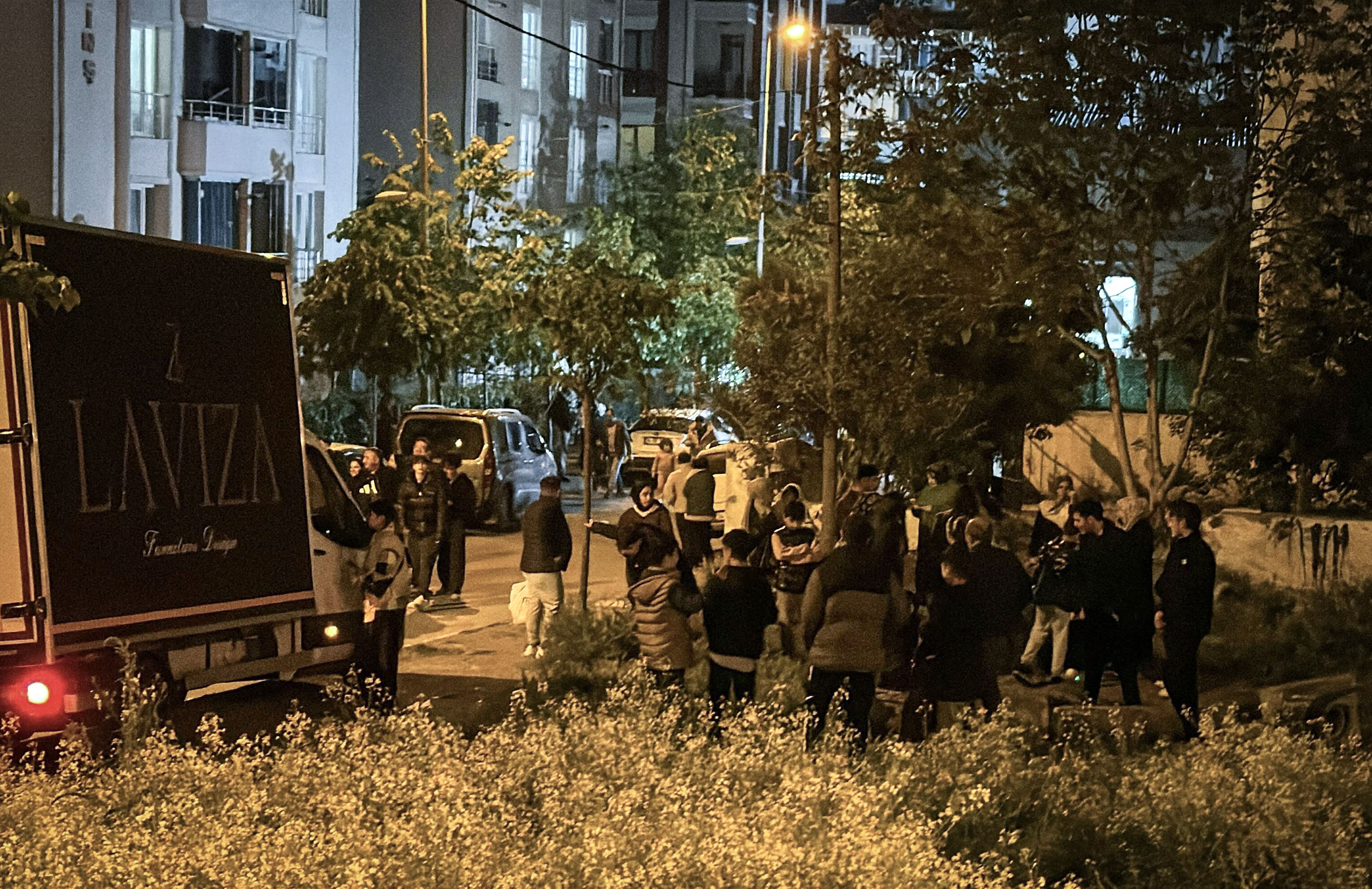 İstanbul'da şiddetli artçı deprem! AFAD büyüklüğünü bildirdi İstanbul'da şiddetli artçı deprem! AFAD büyüklüğünü bildirdi - 3. Resim