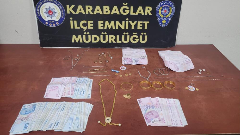 Kadın hırsızlar yakayı ele verdi! Suç makinesi çıktılar Kadın hırsızlar yakayı ele verdi! Suç makinesi çıktılar - 1. Resim