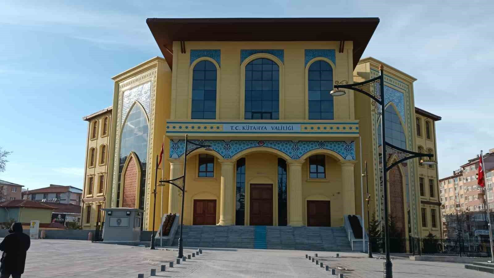 Kütahya'da okullar tatil mi? Kütahya son dakika depremler sonrası valilik açıklaması geldi! Kütahya okullar tatil mi? Kütahya son dakika depremler sonrası valilik açıklaması geldi! - 1. Resim