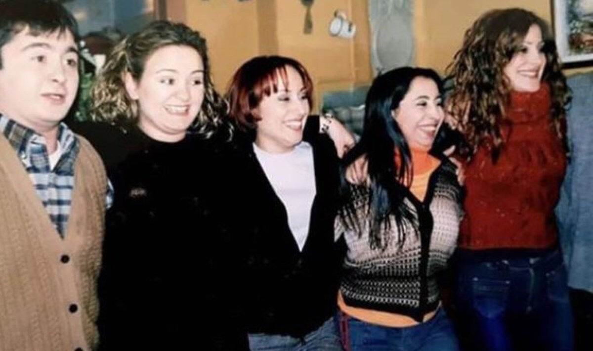 7 Numara'nın iki ünlü oyuncusu meğer gerçek hayatta evliymiş! Görenler şoke oldu 7 Numara'nın iki ünlü oyuncusu meğer gerçek hayatta evliymiş! Görenler şoke oldu - 1. Resim