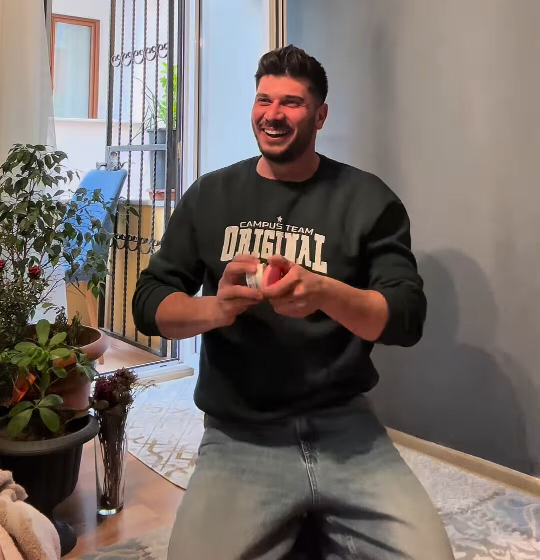 'Annemin aşırı acil deprem çantası' diyerek paylaştı! Bu zor günlerde yüzleri gülümsetti - 3. Resim