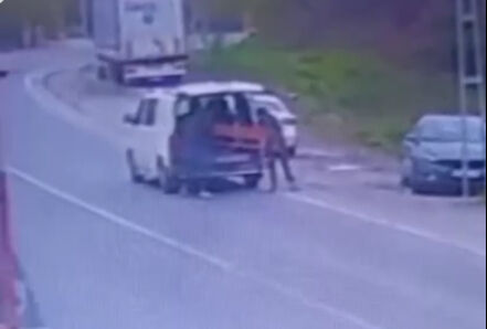 Deprem paniği ortasında vicdansızlık! Yardım için konulmuşlardı, hırsızlar alıp götürdü - 2. Resim