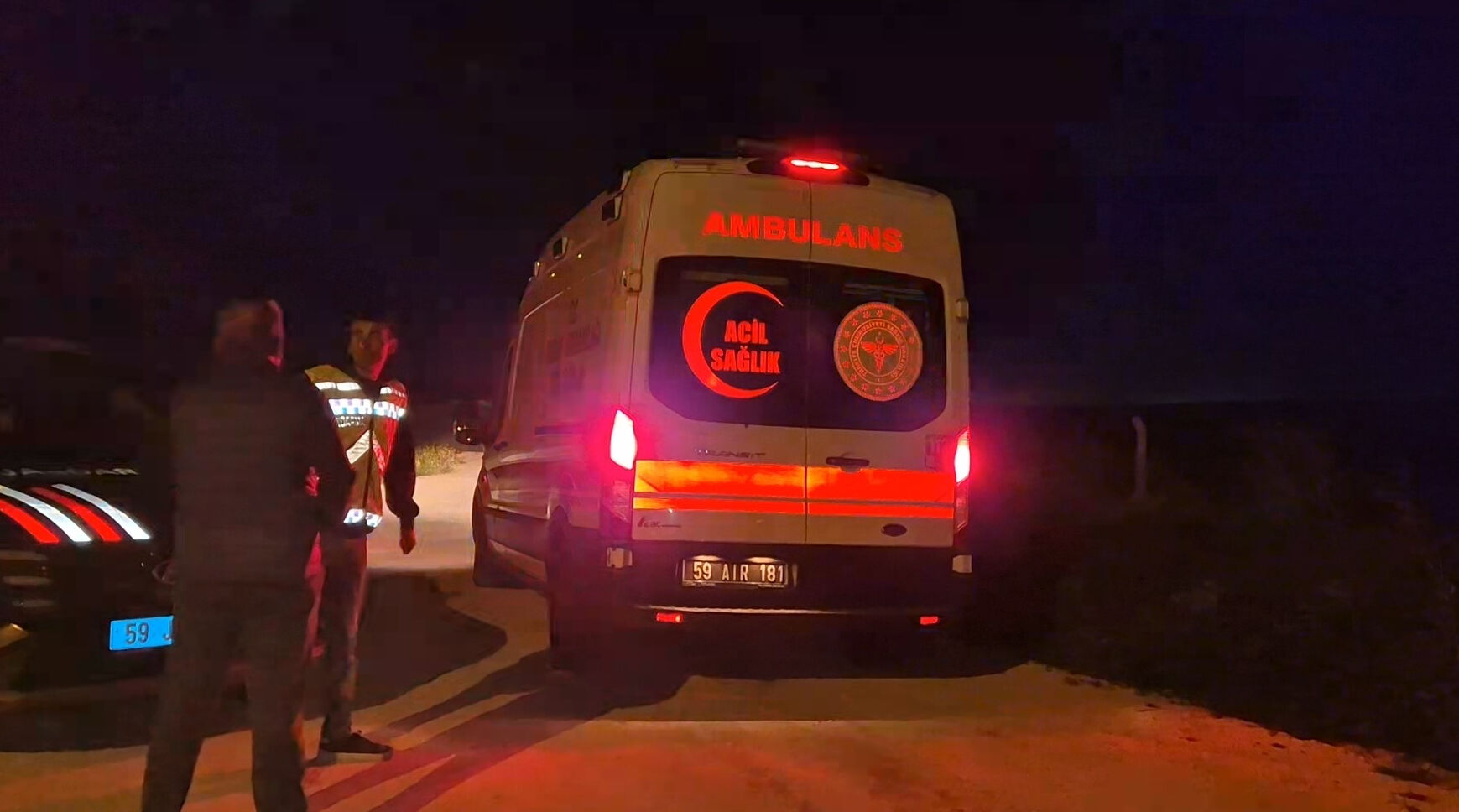 Doğalgaz arama kuyusunda gaz kaçağı! Ekipler harekete geçti Doğalgaz arama kuyusunda gaz kaçağı! Ekipler harekete geçti - 1. Resim