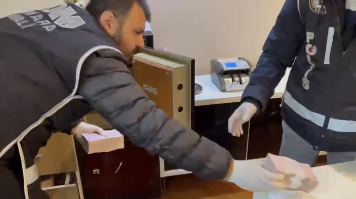 İBB gözaltına alınanlar listesi: Yolsuzluk operasyonunda kimler gözaltına alındı?  İBB gözaltına alınanlar listesi: Yolsuzluk operasyonunda kimler gözaltına alındı?  - 2. Resim