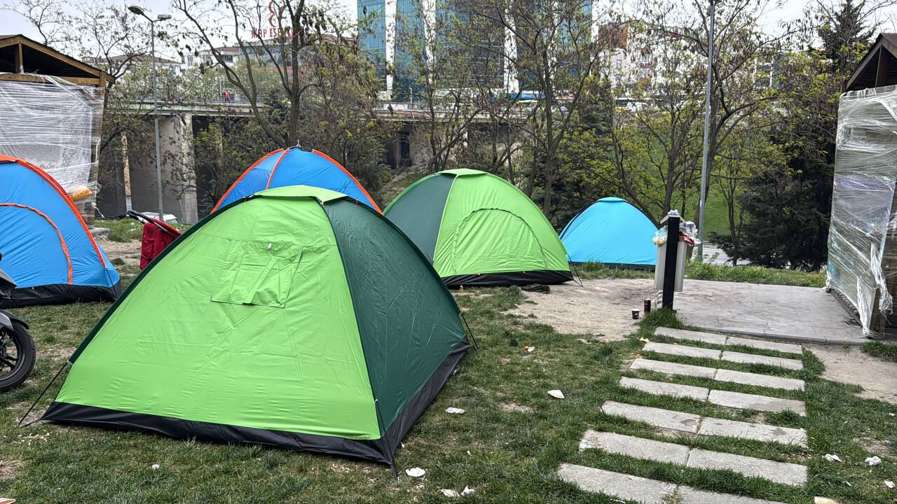 İstanbul'da 74 bin kişi deprem sonrası okullara sığındı - 1. Resim