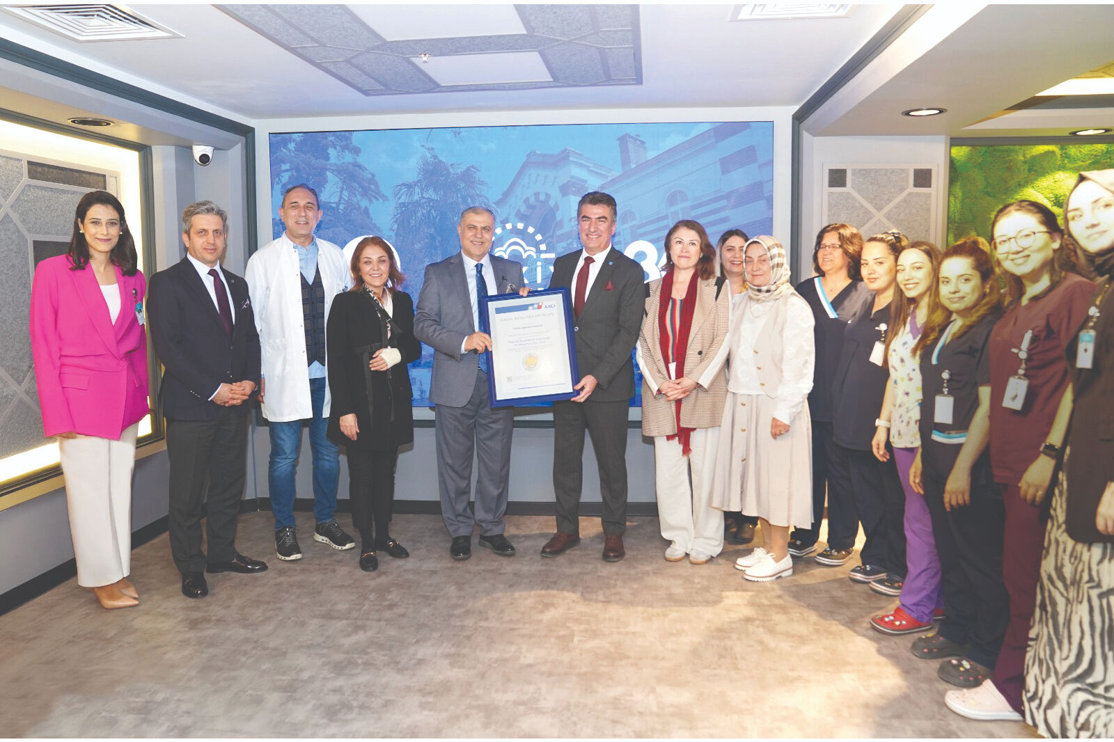 Kadın doğum alanında Mükemmeliyet Merkezi! Bu sertifika Türkiye'de ilk defa Türkiye Hastanesine verildi - 1. Resim