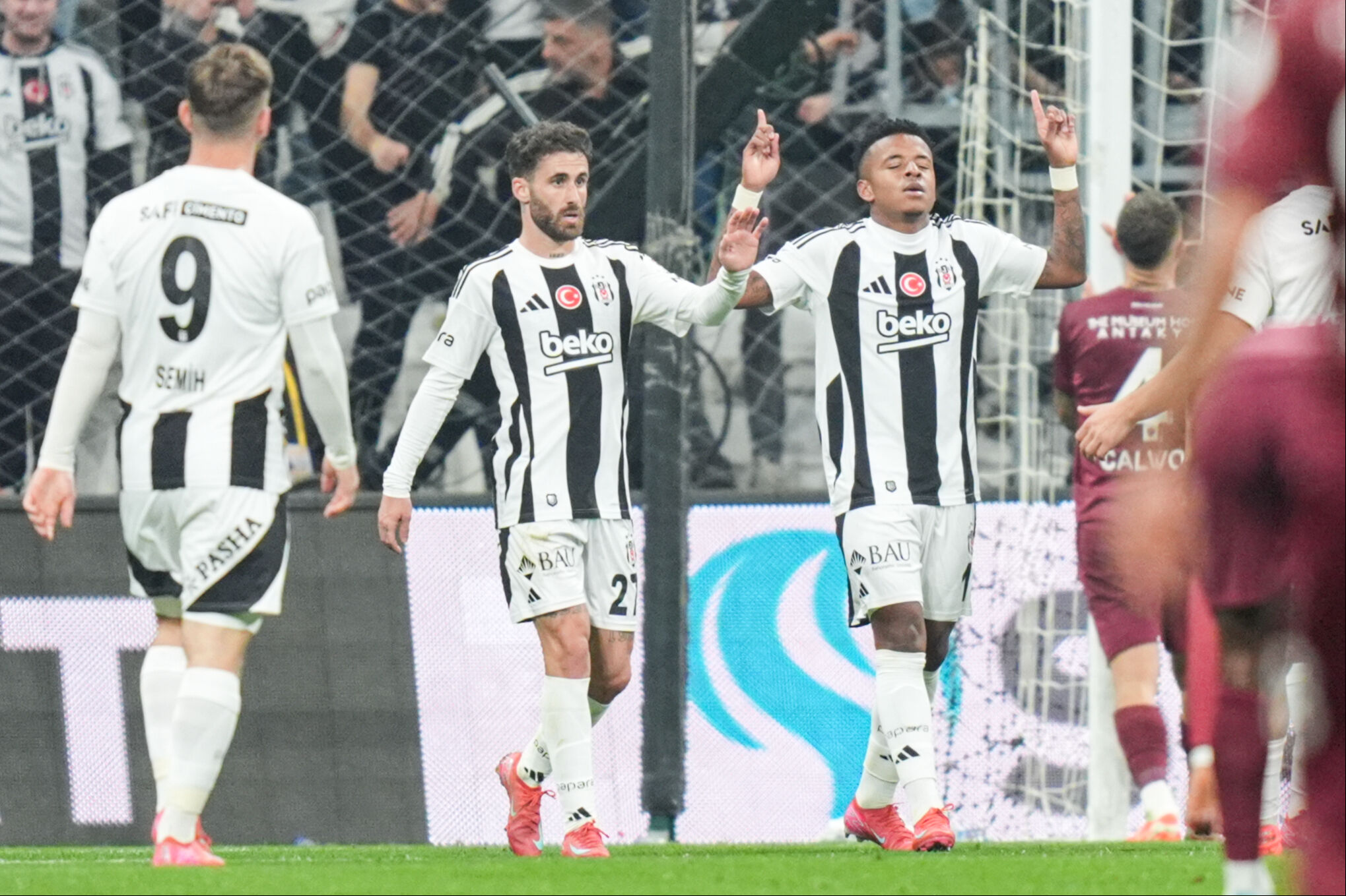 Kartal Hatay’a patladı! Beşiktaş, üç maç sonra kazandı, Rafa  Silva ve Ciro Immobile şov yaptı Kartal Hatay’a patladı! Beşiktaş, üç maç sonra kazandı, Rafa  Silva ve Ciro Immobile şov yaptı - 8. Resim