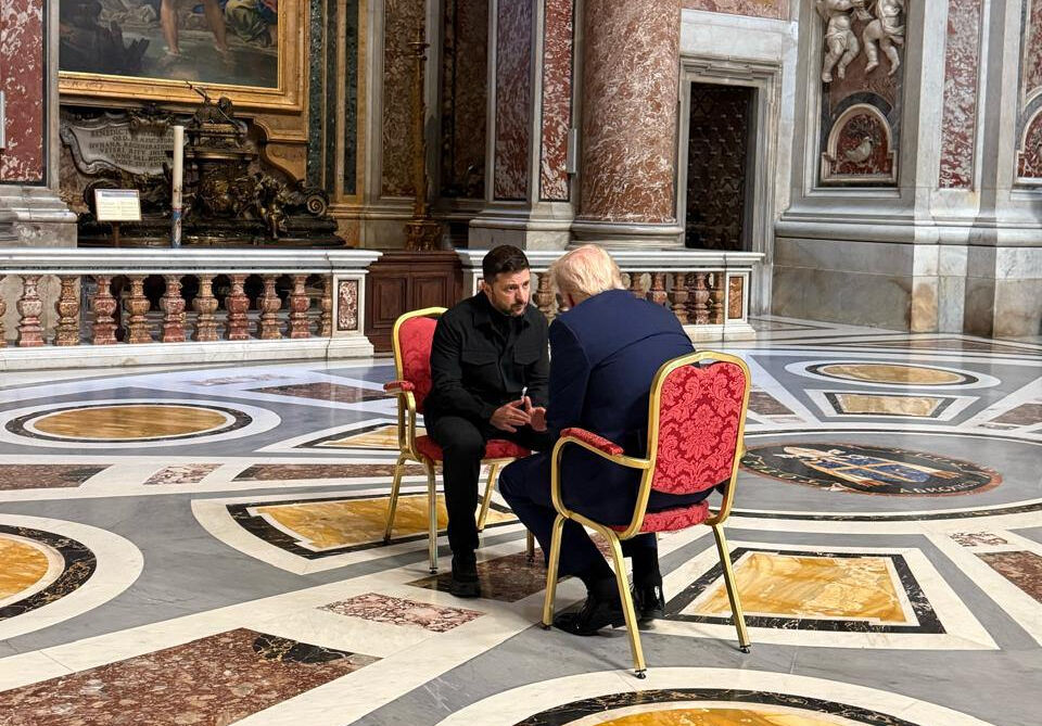 Papa Francis'e veda: Dünya liderleri Roma'ya akın etti - 1. Resim