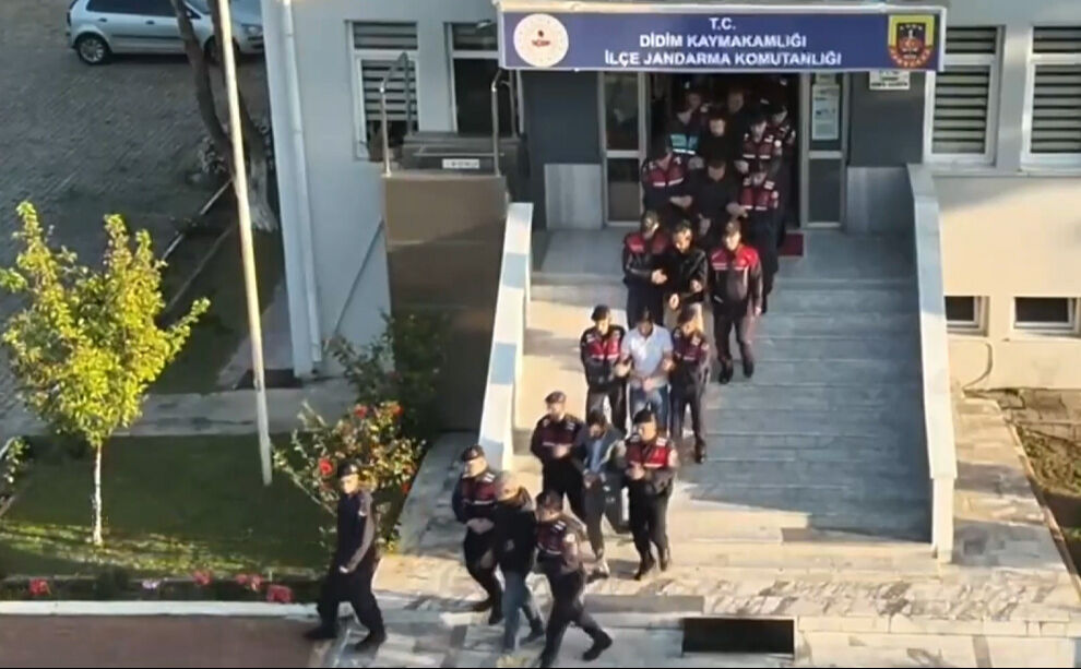 'Vekaletname' yöntemiyle 1,5 milyar TL dolandırıcılık! Örgütün yöntemi böyle deşifre edildi - 1. Resim