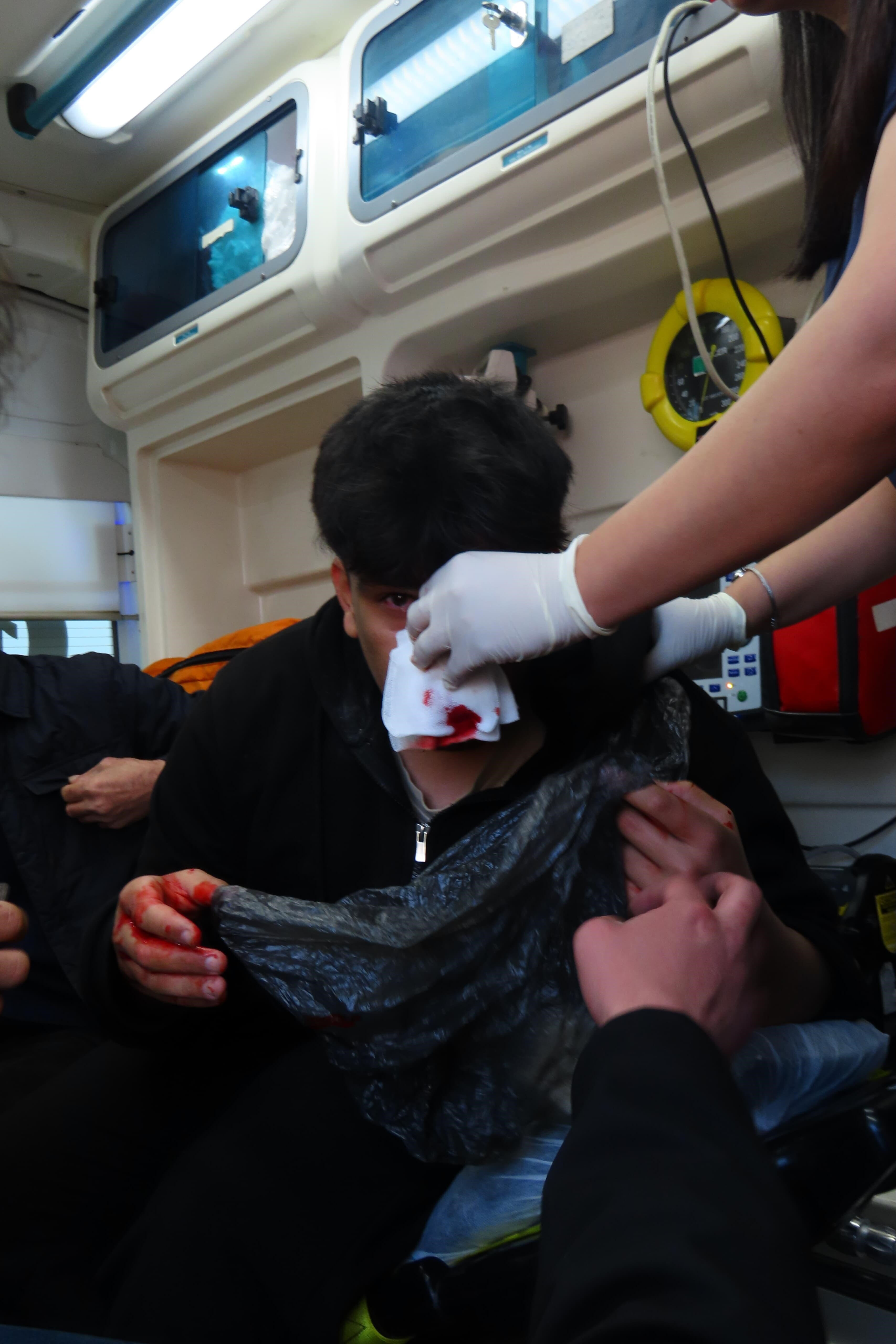 B&ouml;lgesel Amat&ouml;r Lig 'de (BAL) kan aktı... Taraftar kavgasını polis zar zor ayırdı - 3. Resim