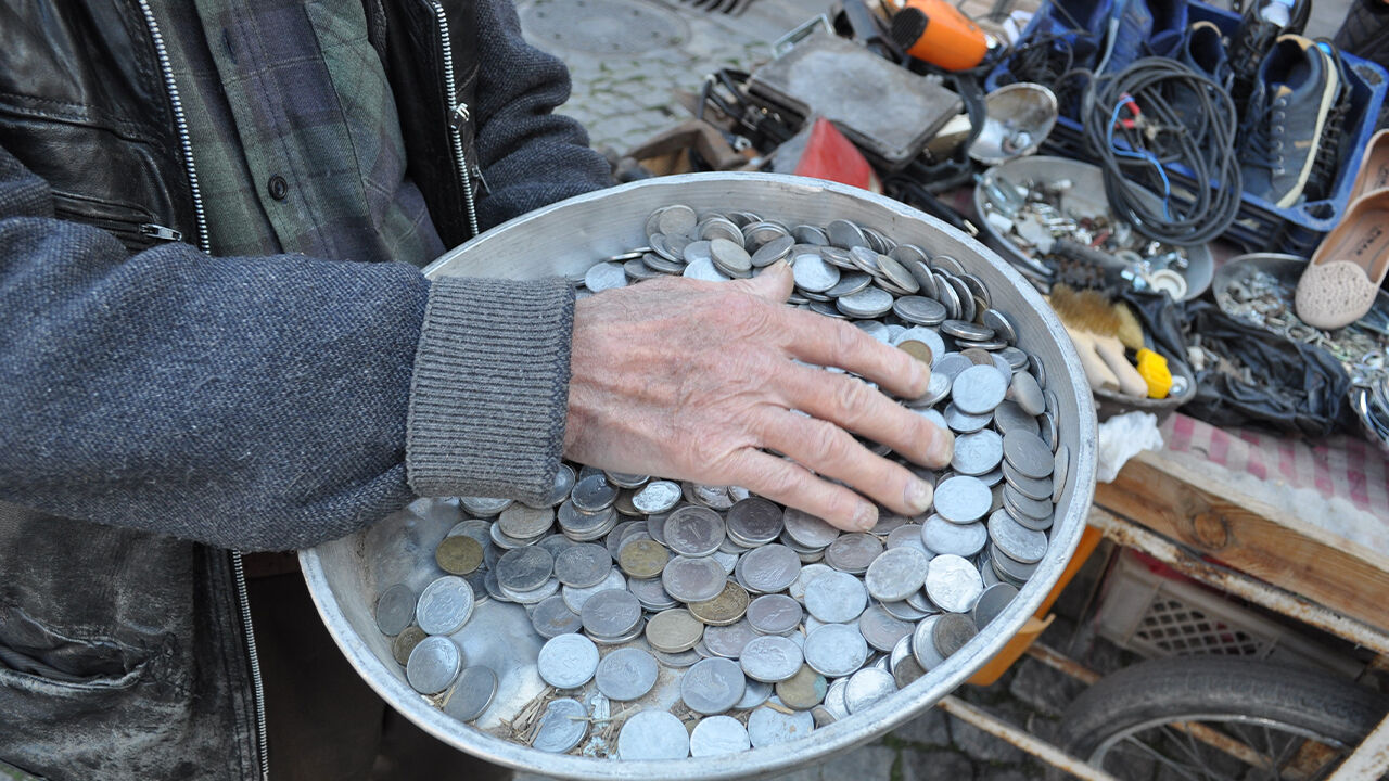 Eskişehirli hurdacının sıradışı hazinesi: 1970'lerde topladı, 2025'te hurda olarak satıyor - 2. Resim
