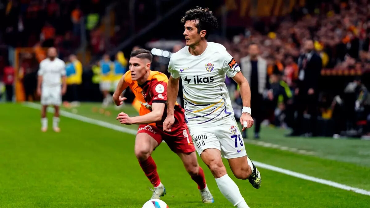 Maç kadrosu muhtemel 11'ler: Eyüpspor-Galatasaray maçı hangi kanalda, saat kaçta yayınlanacak? - 3. Resim