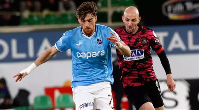 Muhtemel ilk 11 açıklandı! Trabzonspor - Alanyaspor maçı ne zaman, hangi kanalda? Muhtemel ilk 11 açıklandı! Trabzonspor - Alanyaspor maçı ne zaman, hangi kanalda? - 3. Resim