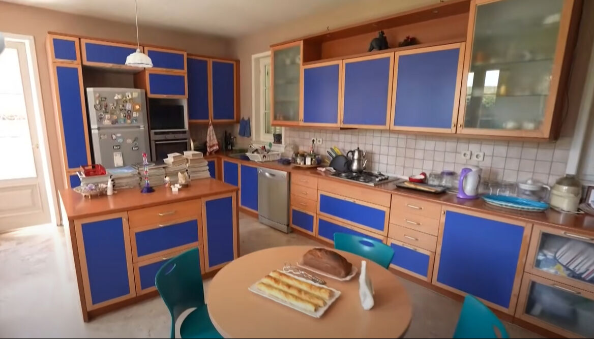 Zerrin Arbaş lüks villasının kapılarını ilk kez açtı! Evin her detayı baktırdıkça baktırdı - 5. Resim