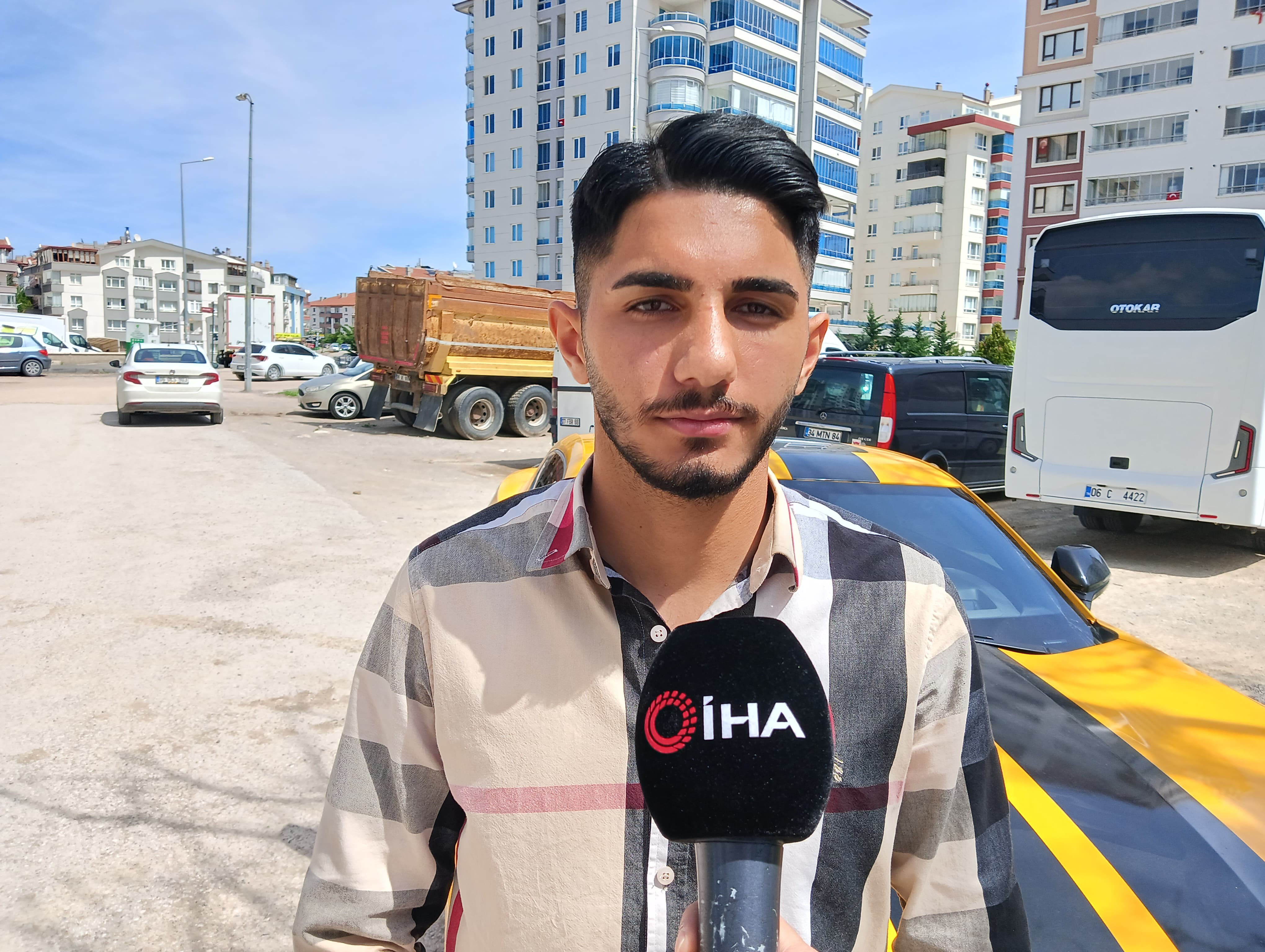 Ankara’da dehşet anları! Araçla yolunu kesip darbettiler Ankara’da dehşet anları! Araçla yolunu kesip darbettiler - 2. Resim