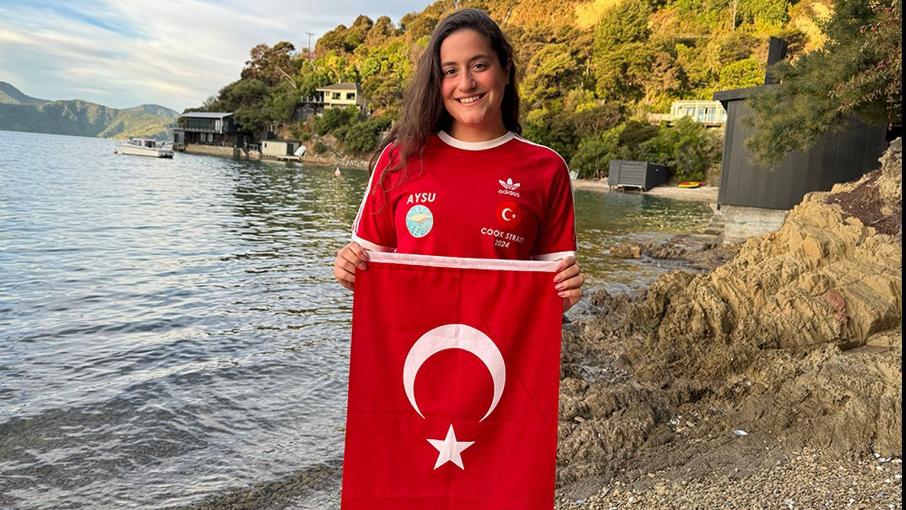 Aysu Türkoğlu kimdir, kaç yaşında? Rekortmen yüzücünün Kaiwi Kanalı geçişi canlı takip edilebiliyor! Aysu Türkoğlu kimdir, kaç yaşında? Rekortmen yüzücünün Kaiwi Kanalı geçişi canlı takip edilebiliyor! - 4. Resim