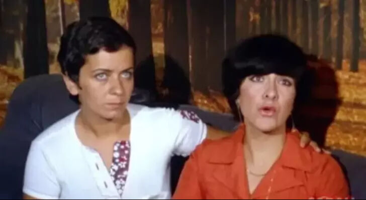 Deniz Türkali'nin son hali herkesi şaşırttı! Ünlü şarkıcının annesi olduğu ortaya çıktı Deniz Türkali'nin son hali herkesi şaşırttı! Ünlü şarkıcının annesi olduğu ortaya çıktı - 1. Resim