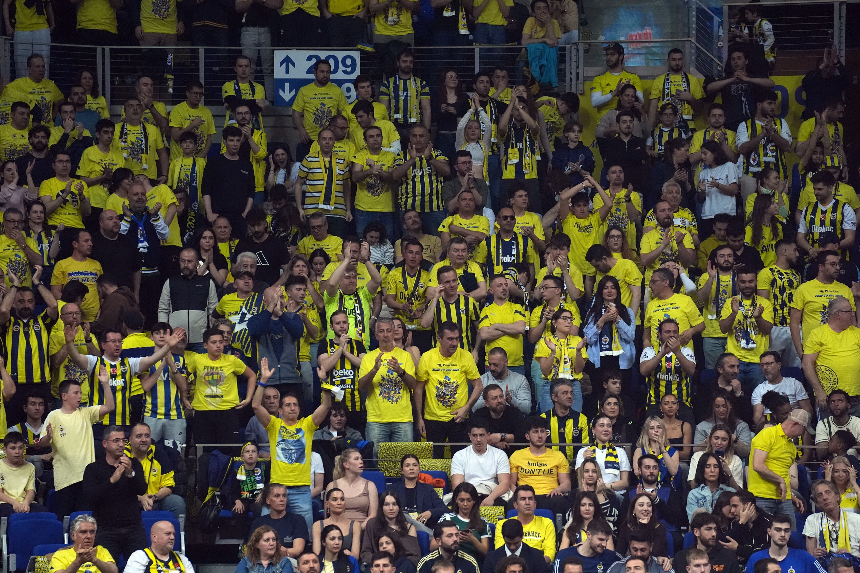 Fenerbahçe Beko 'Final Four' için sahada Fenerbahçe Beko 'Final Four' için sahada - 1. Resim