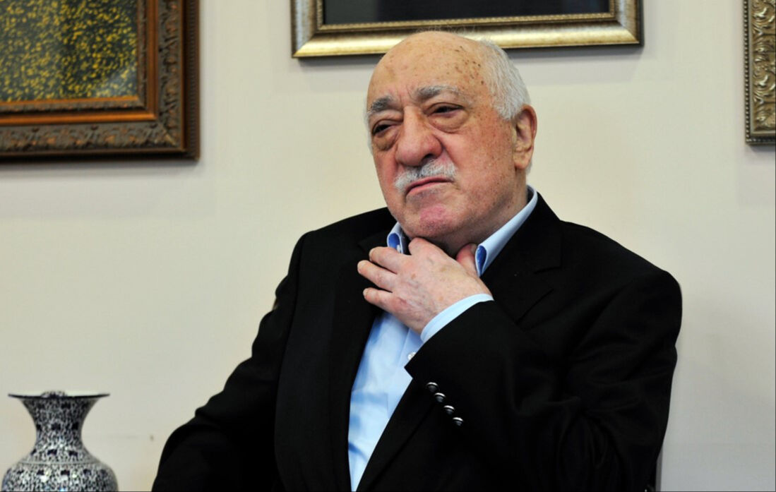 FETÖ elebaşı Gülen'in mezarında dikkat çeken ayrıntı! Herkes aynı yorumu yapıyor FETÖ elebaşı Gülen'in mezarında dikkat çeken ayrıntı! Herke aynı yorumu yapıyor - 3. Resim