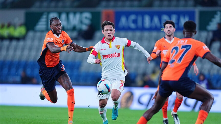 Göztepe Başakşehir maçı hangi kanalda, saat kaçta? Zorlu mücadelede canlı yayın bilgileri, muhtemel ilk 11'leri belli oldu Göztepe Başakşehir maçı hangi kanalda, saat kaçta? Zorlu mücadelede canlı yayın bilgileri, muhtemel ilk 11'leri belli oldu - 1. Resim