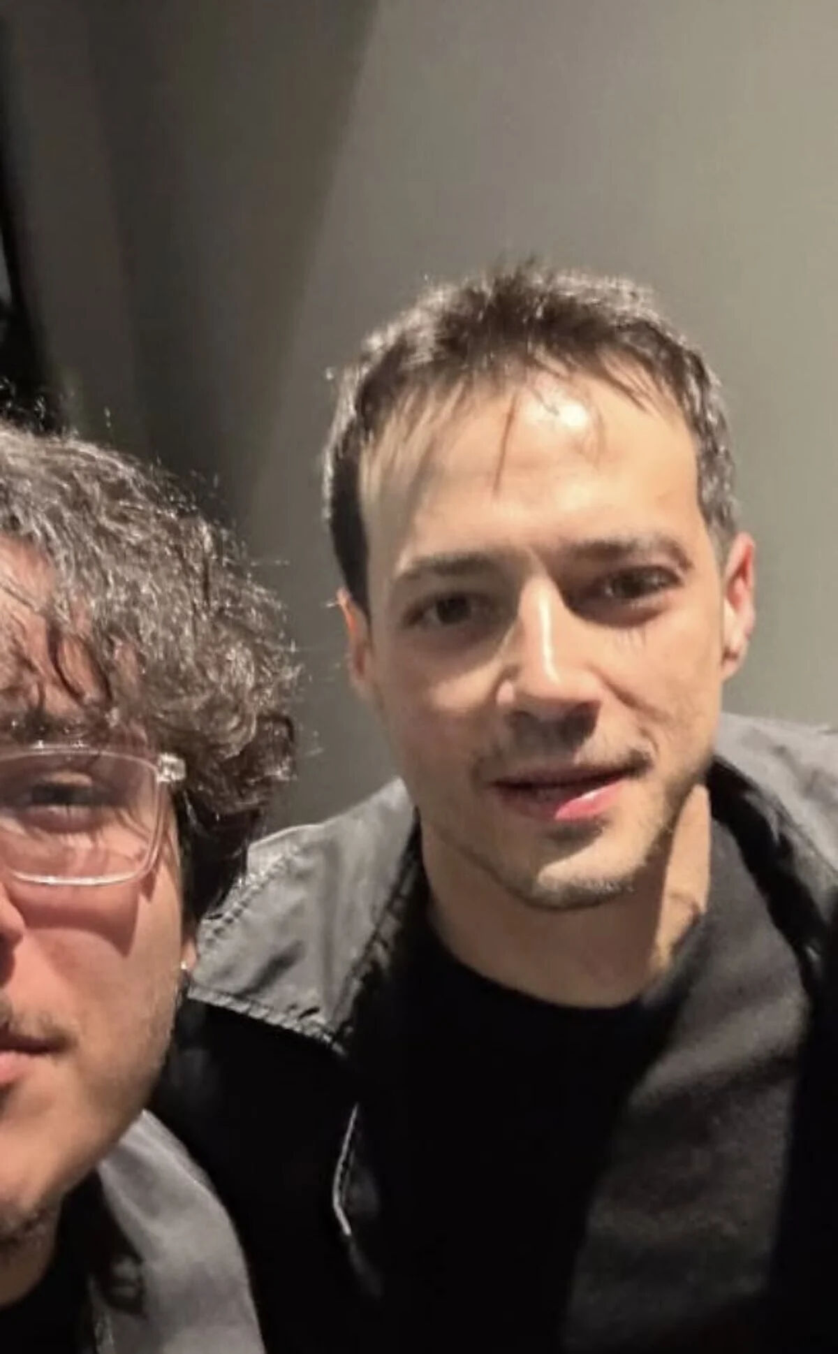 Kızıl Goncalar dizisi final yapınca Mert Yazıcıoğlu imaj değiştirdi! Yeni haliyle ilgili yorum yağdı - 3. Resim