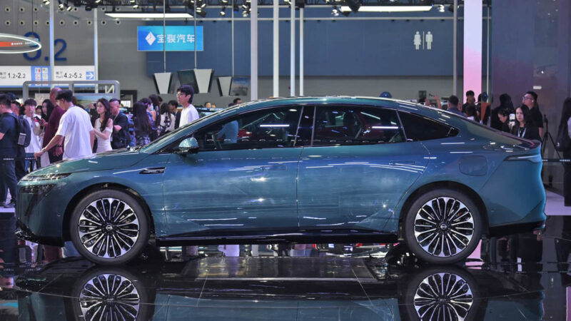 Nissan’dan 600 km’lik elektrikli sedan sürprizi: N7 EV - 1. Resim