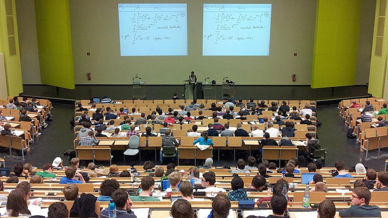 Resmi tatil bazı üniversitelerde yok! 1 Mayıs’ta üniversiteler tatil mi? - 1. Resim