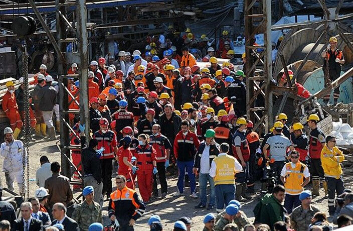 301 canımızın gittiği Soma faciasında karar! 10 kamu görevlisi beraat etti 301 canımızın gittiği Soma faciasında karar! 10 kamu görevlisi beraat etti - 1. Resim