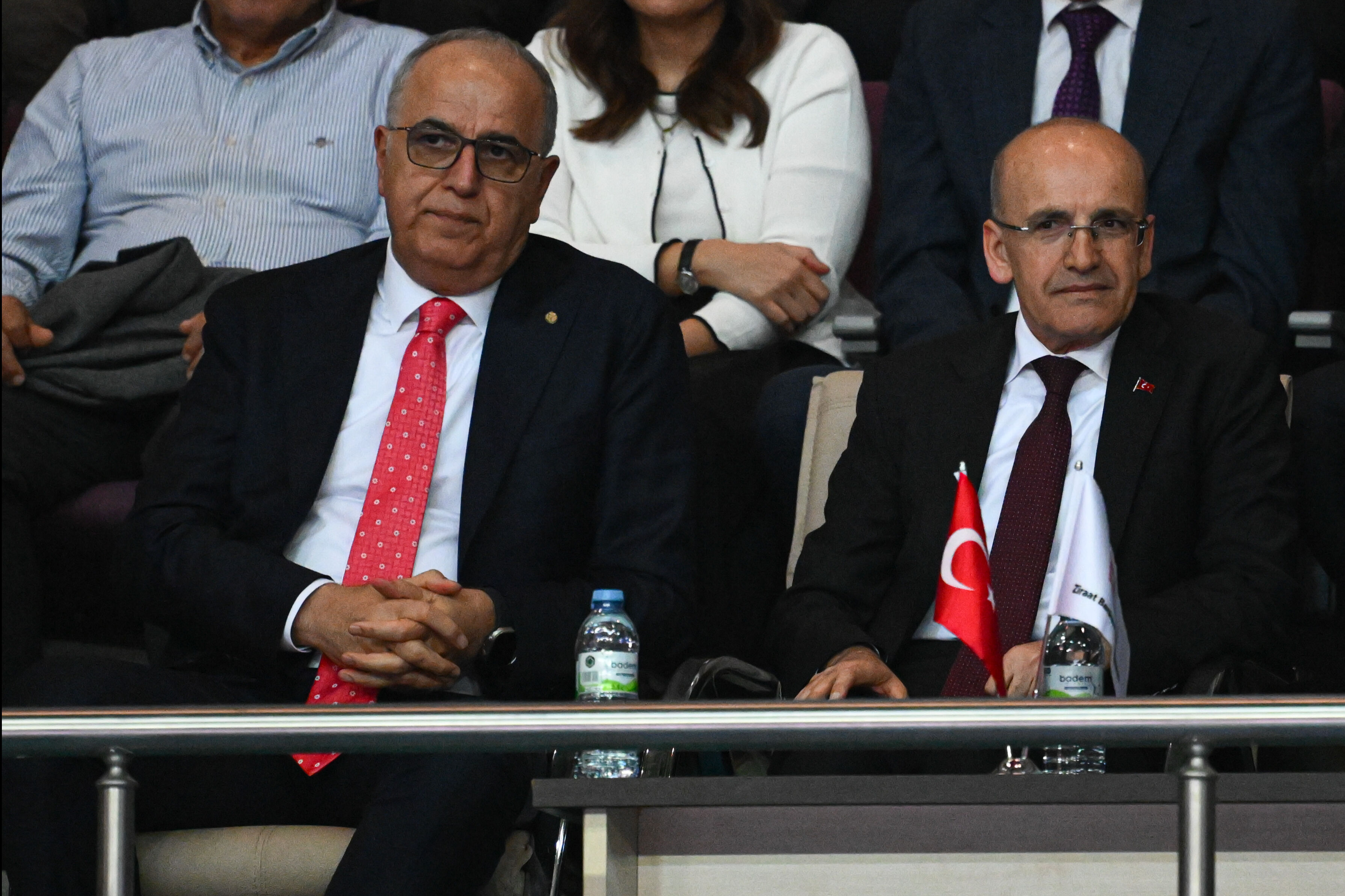 Galatasaray'ı mağlup edip kupayı kazandı! Efeler Ligi'nin şampiyonu belli oldu Galatasaray'ı mağlup edip kupayı kazandı! Efeler Ligi'nin şampiyonu belli oldu - 3. Resim