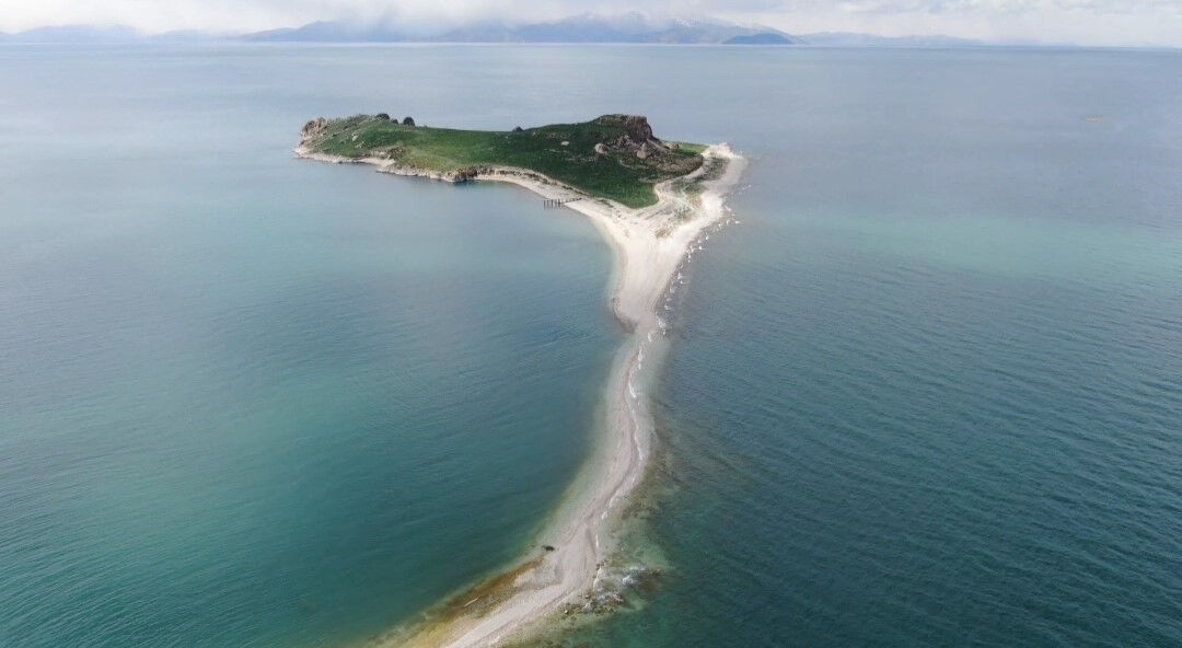 Göl suları çekildi, antik kent ortaya çıktı: Büyük sırlarla dolu! Göl suları çekildi, antik kent ortaya çıktı: Büyük sırlarla dolu! - 3. Resim