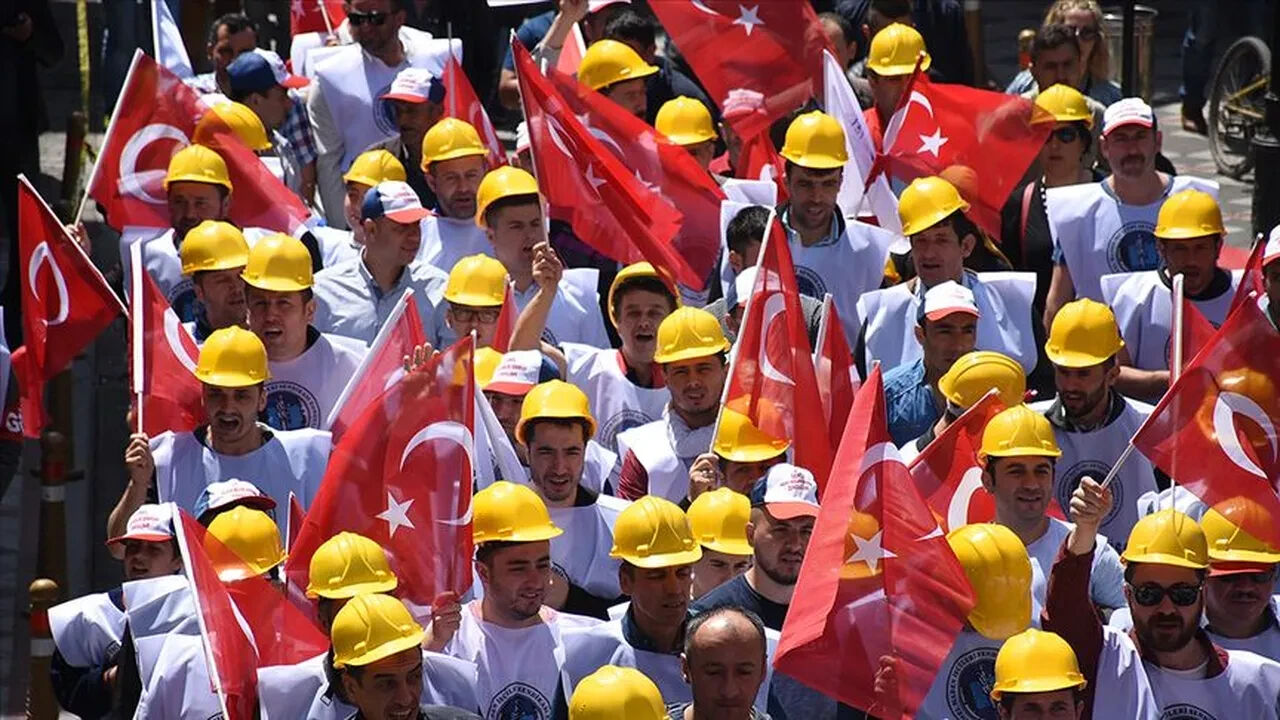 İşçi Bayramı’nda 4 gün tatil bekleniyor! 2 Mayıs tatil mi? İşçi Bayramı’nda 4 gün tatil bekleniyor! 2 Mayıs tatil mi? - 1. Resim