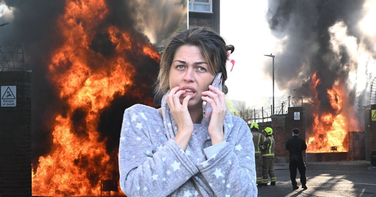 Londra'da korku dolu anlar! Trafo patladı, felaketin bilançosu artıyor - 1. Resim