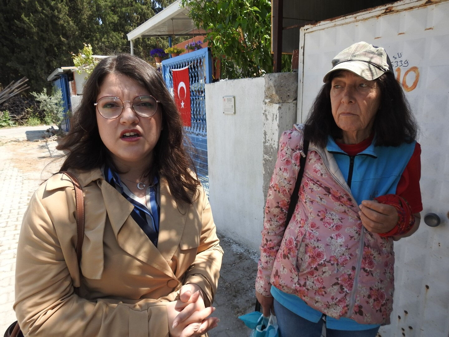 Mahalleli yardım etti, kız kardeşi evsiz bıraktı: Engelli Hasine'nin hazin öyküsü... - 3. Resim