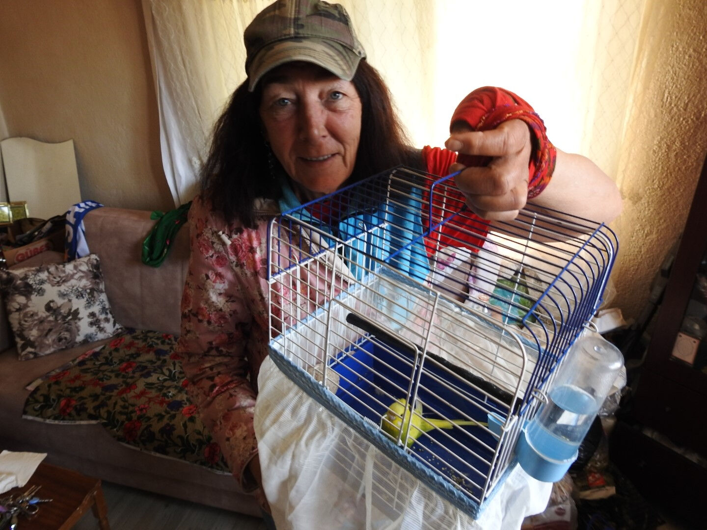 Mahalleli yardım etti, kız kardeşi evsiz bıraktı: Engelli Hasine'nin hazin öyküsü... - 1. Resim