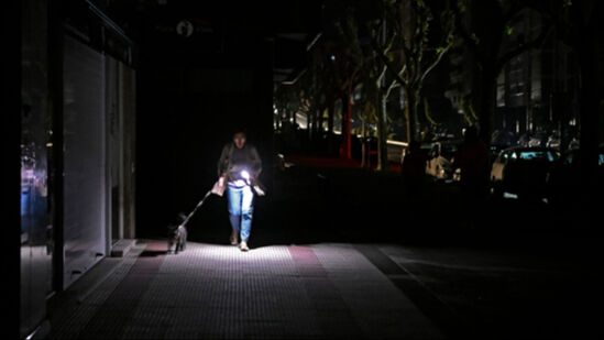 Türkiye'de de elektrik kesilir mi, kesilirse ne olur? İspanya elektrik kesintisi sürüyor! Türkiye'de de elektrik kesilir mi, kesilirse ne olur? İspanya elektrik kesintisi sürüyor! - 4. Resim