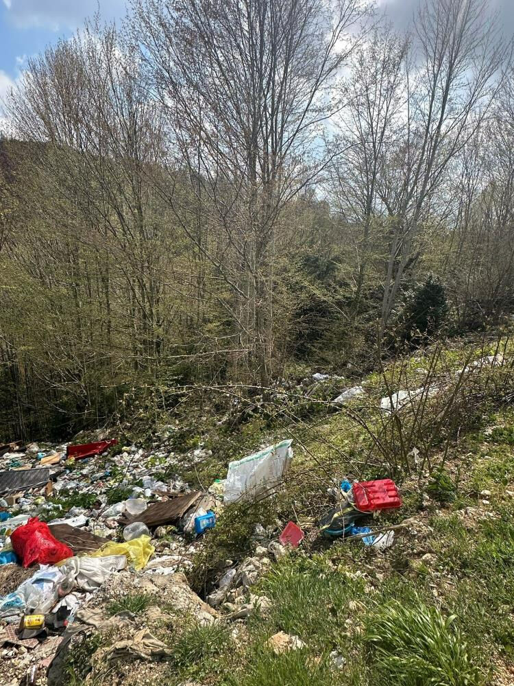 Utandıran görüntüler: Yaylayı çöplüğe çevirdiler - 2. Resim