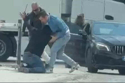 Yer İzmir... Trafikte satırlı dehşet kamerada - 1. Resim