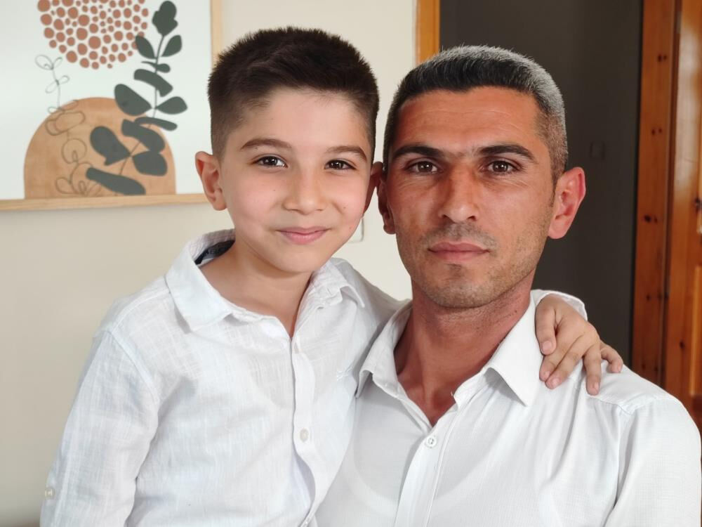 23 Nisan töreninde söylediği Emrah şarkısı ile viral oldu! Hacı Berke Sakallı'nın son yorumu dikkat çekti 23 Nisan töreninde söylediği Emrah şarkısı ile viral oldu! Hacı Berke Sakallı'nın son yorumu dikkat çekti - 3. Resim