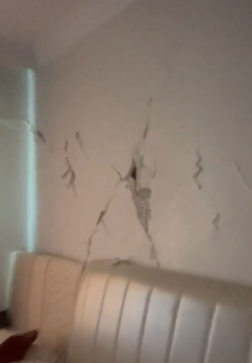 Hasarlı dairelere milyonluk ilanlar! "Sağlam" denen sitede şoke eden görüntüler - 1. Resim