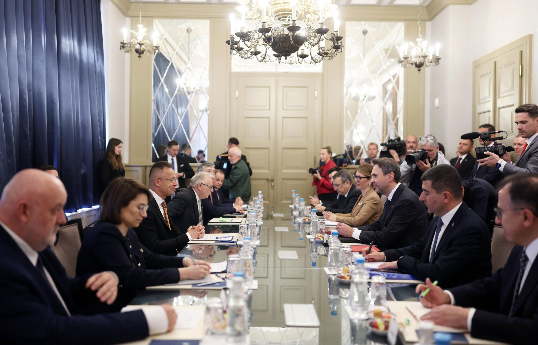 İmzalar atıldı! Türkiye, Avrupa ülkesinde petrol ve gaz arayacak İmzalar atıldı! Türkiye, Avrupa ülkesinde petrol ve gaz arayacak - 2. Resim