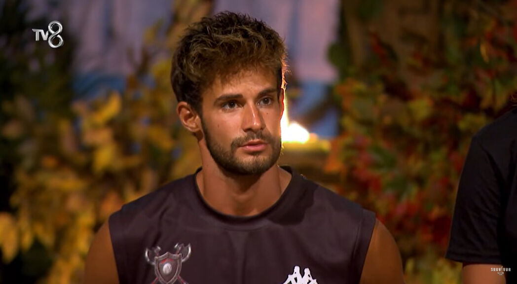 Survivor'da Batuhan'ın ailesi ortalığı karıştırdı! Acun Ilıcalı hakkında suç duyurusu sonrasında Batuhan veda mı ediyor?  Survivor'da Batuhan'ın ailesi ortalığı karıştırdı! Acun Ilıcalı hakkında suç duyurusu sonrasında Batuhan veda mı ediyor?  - 4. Resim