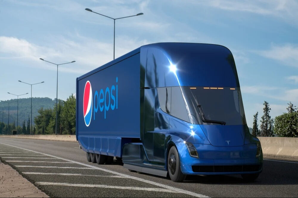 Tesla Semi tarih verdi: Elektrikli tırlar 2025 sonunda yollarda! Tesla Semi tarih verdi: Elektrikli tırlar 2025 sonunda yollarda! - 2. Resim
