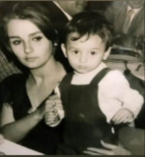 Ünlü şarkıcı Tayfun Duygulu'nun acı günü! Aldığı haberle yıkıldı Ünlü şarkıcı Tayfun Duygulu'nun acı günü! Aldığı haberle yıkıldı - 2. Resim