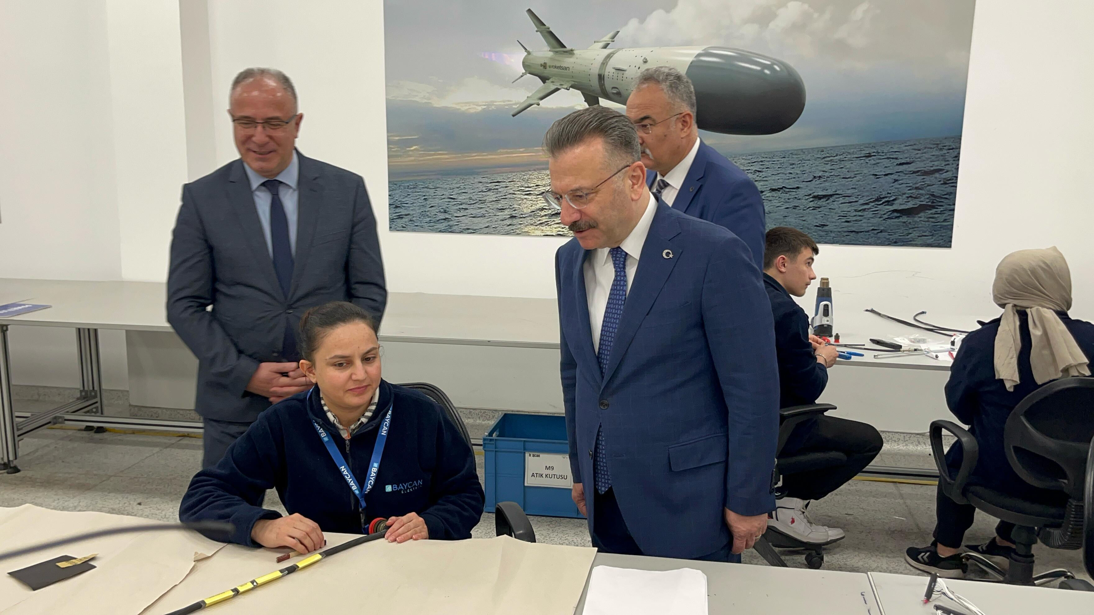 1 Mayıs'ta gurur ziyareti! Tanktan SİHA'ya kadın eli... - 2. Resim