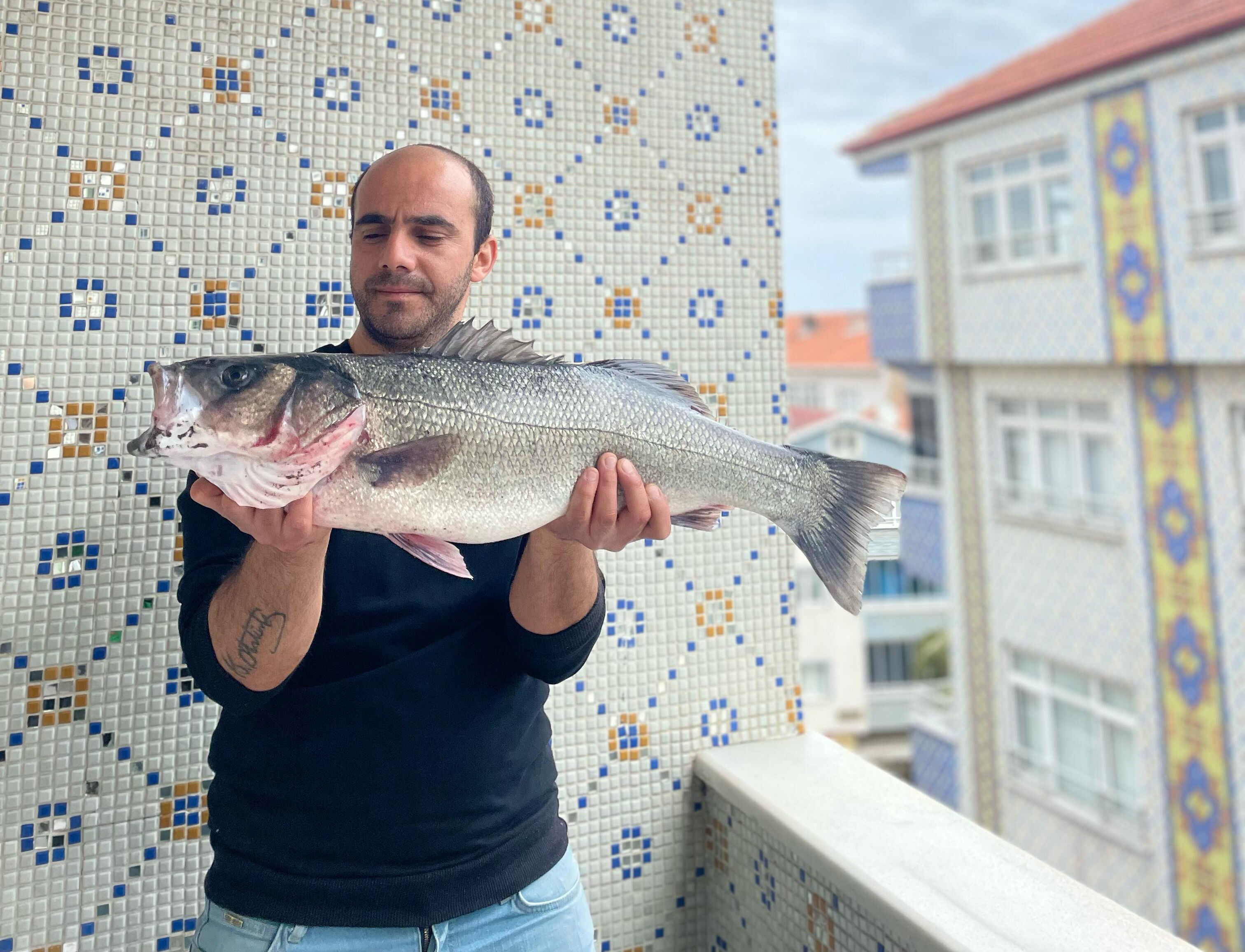 1 metre boyunda 7,5 kilo ağırlığında! Oltayla 20 dakikada yakaladı 1 metre boyunda 7,5 kilo ağırlığında! Oltayla 20 dakikada yakaladı - 1. Resim