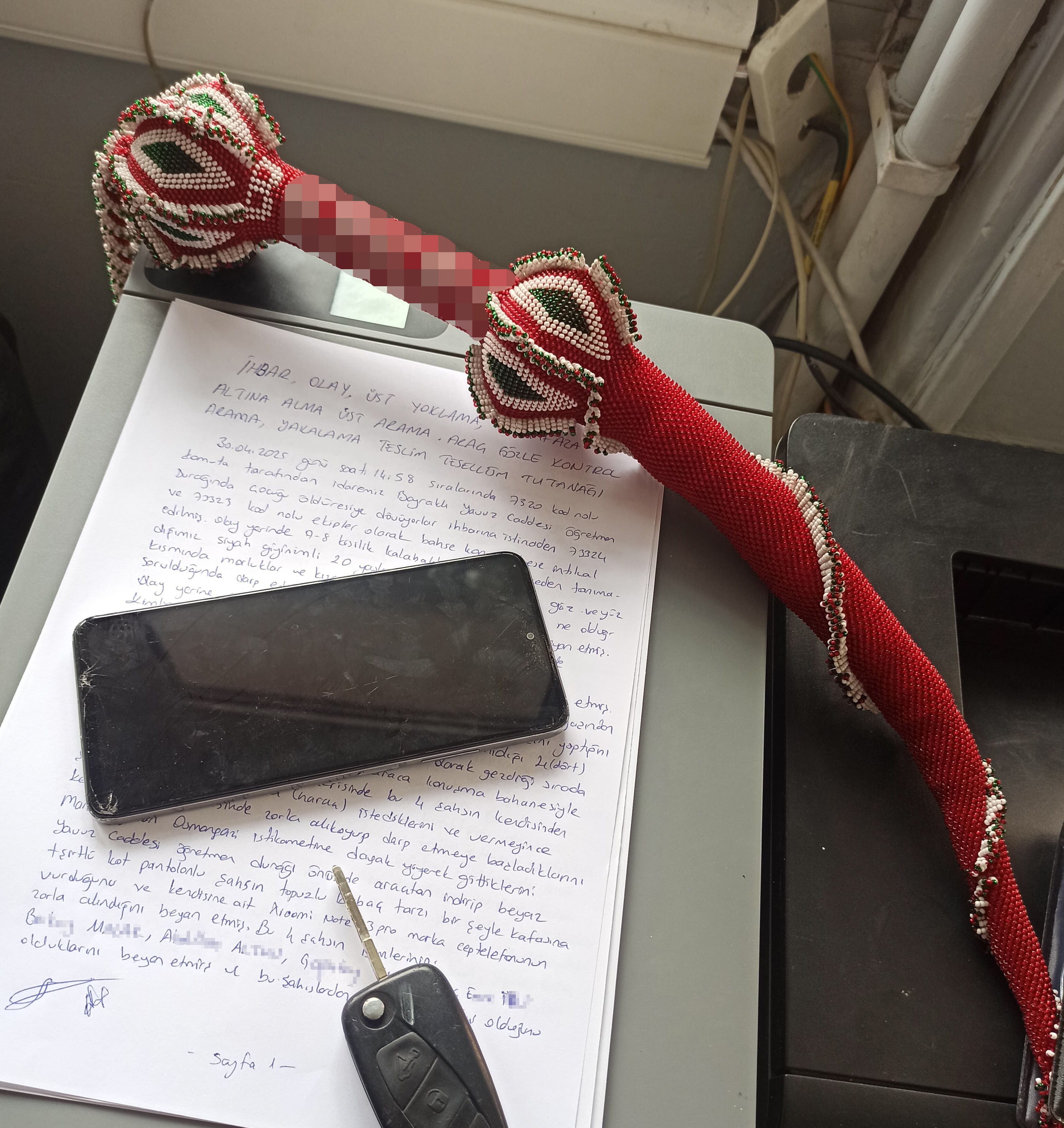 Adam kaçırıp kırbaçla dövdüler! Polis 2 caniyi yakaladı Adam kaçırıp kırbaçla dövdüler! Polis 2 caniyi yakaladı - 1. Resim