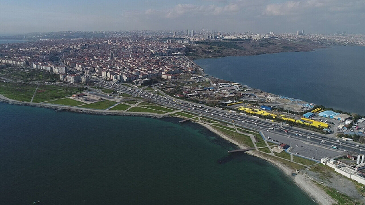 Bakan Uraloğlu: Kanal İstanbul'u doğru finansmanı bulduğumuzda mutlaka yapacağız - 1. Resim