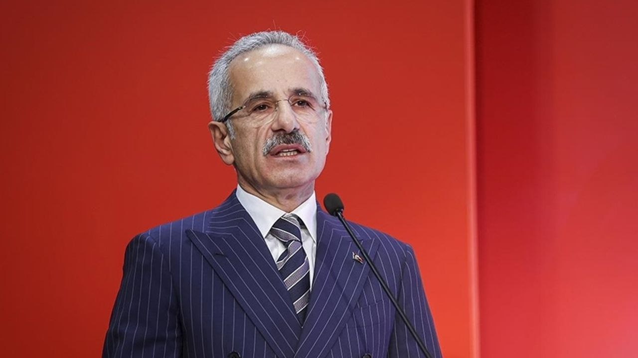 Bakan Uraloğlu: Kanal İstanbul'u kesinlikle yapacağız - Gündem