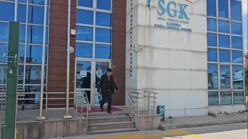 Film senaryolarını aratmayan 'çifte kimlik' hikayesi! 